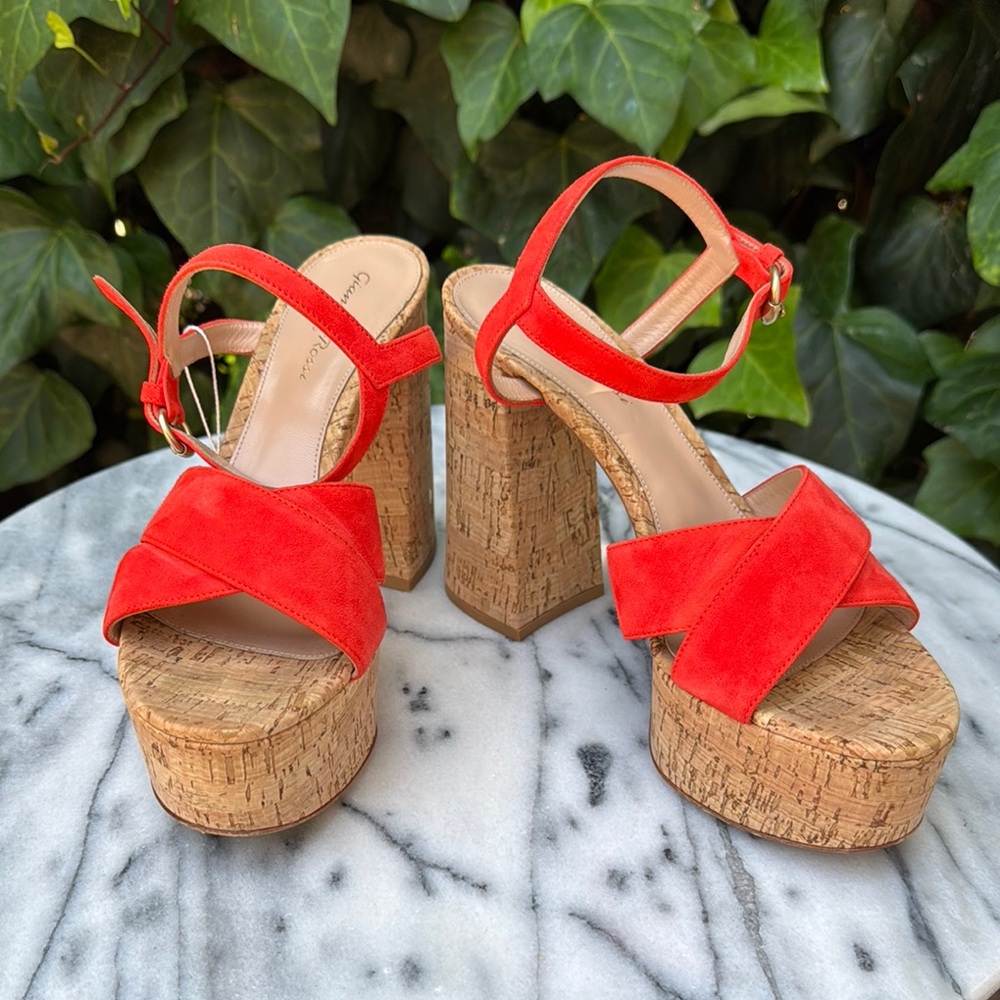 Giavito Rossi Sz. 38.5 cork bottom platforms with coral suede sandal